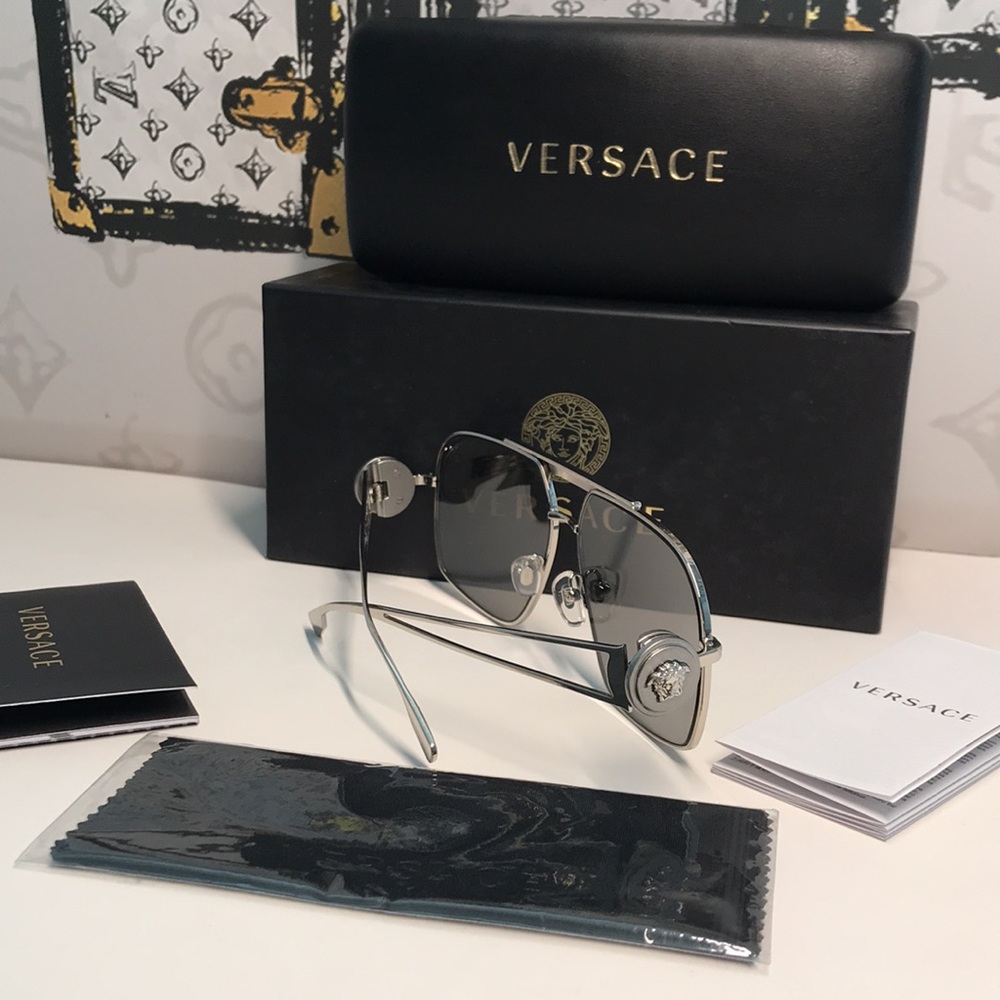 NEW AUTHENTIC Versace Silver Sunglasses VE2269 - Picture 14 of 15